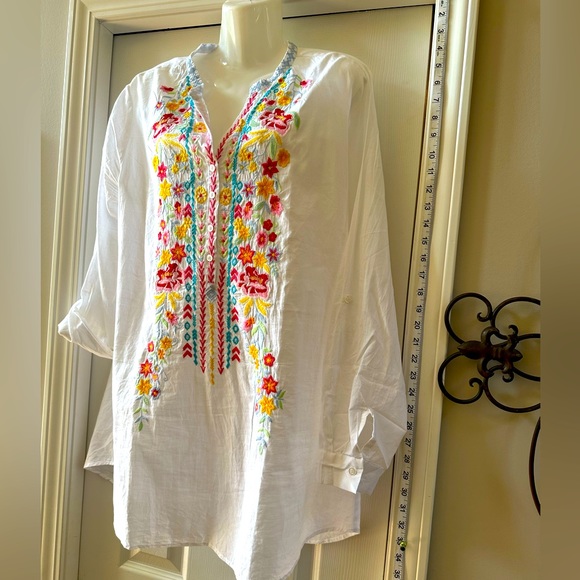 Fashion Magazine Tops - Magazine brand XL cotton tunic blouse. Beautiful embroidered.